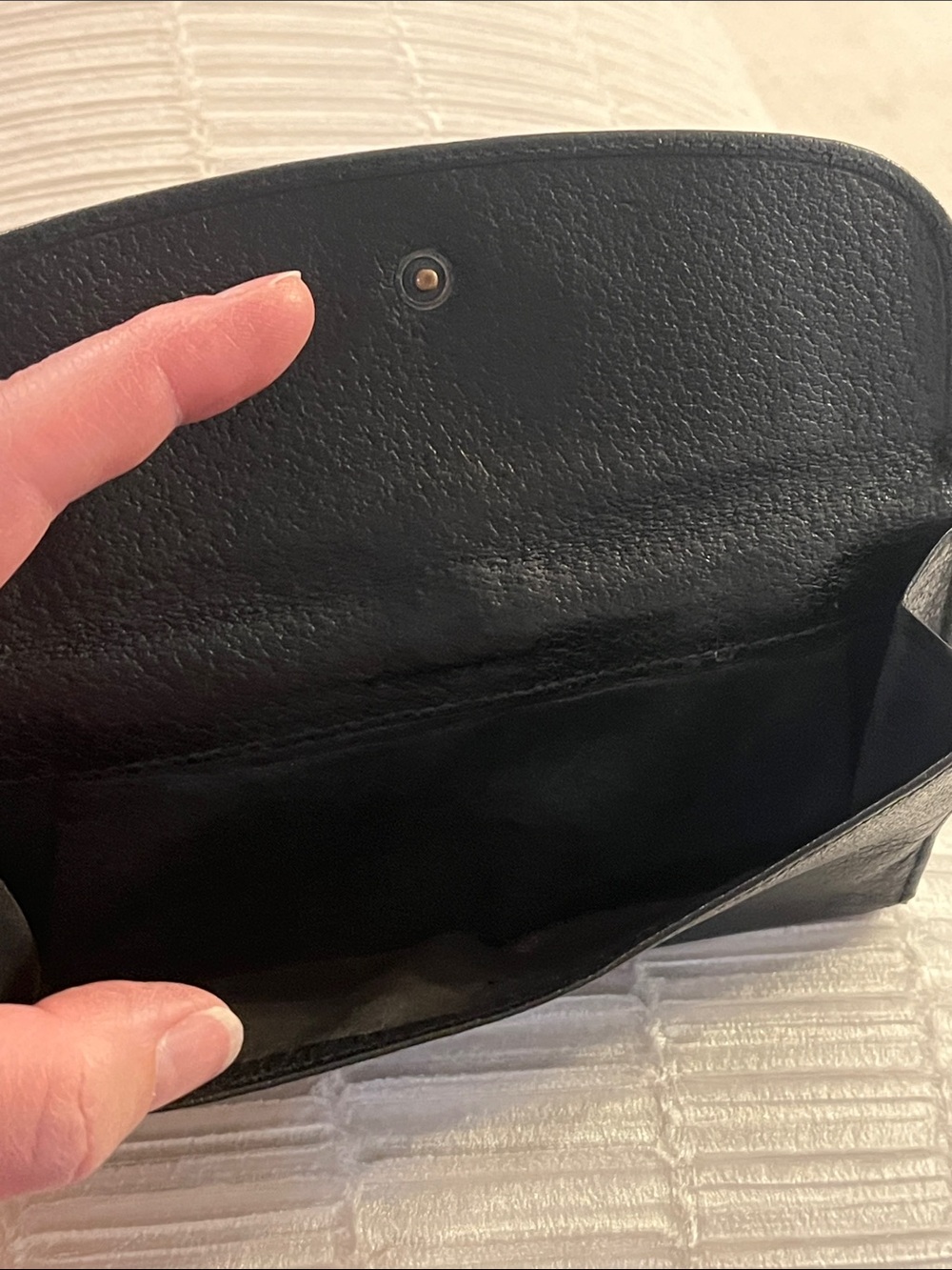 Vintage Gucci Black Leather Long Wallet with Gold D-Ring - Picture 13 of 13